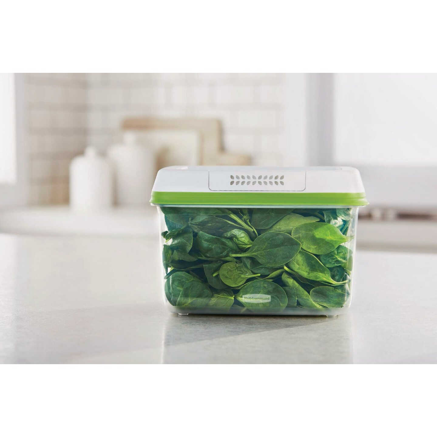 Rubbermaid FreshWorks Saver, Medium Tall Produce Storage Container,  12.7-Cup, Clear
